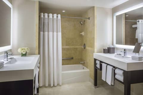 Manchester Grand Hyatt San Diego — photo 8