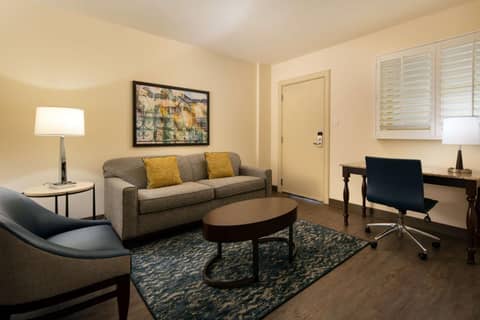 Embassy Suites by Hilton New Orleans Convention Center — photo 7