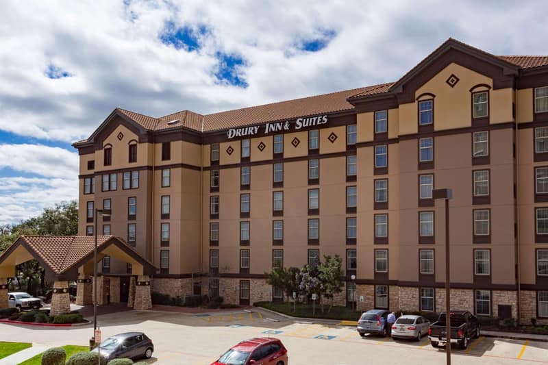 Drury Inn & Suites San Antonio North Stone Oak — building