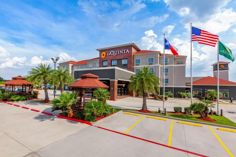 La Quinta by Wyndham Houston Channelview — building