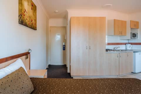 Canning Bridge Auto Lodge — photo 4