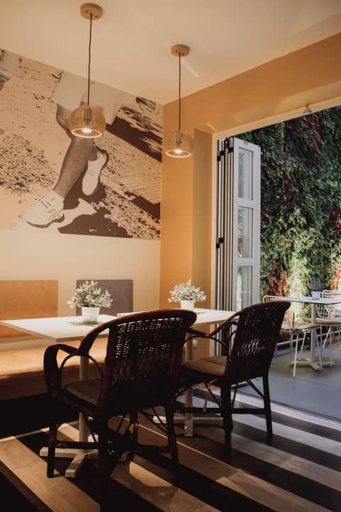 Select Sol — dining