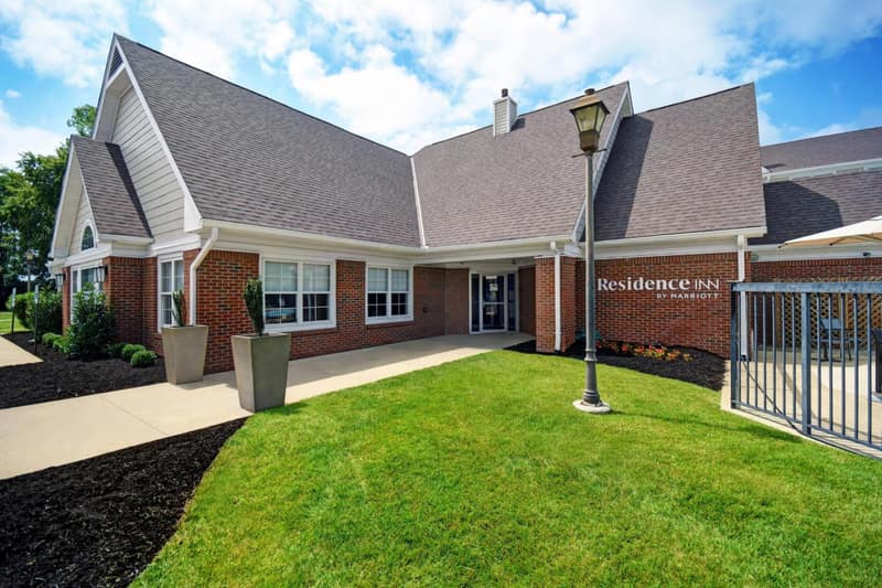 Residence Inn Louisville Airport — building