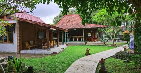 Puri Pangeran Hotel — other
