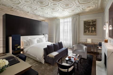 Maison Villeroy — hotel room