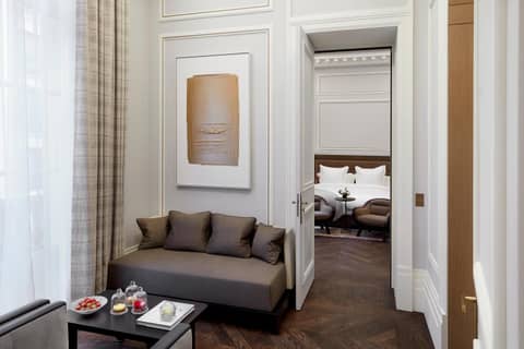 Maison Villeroy — hotel room