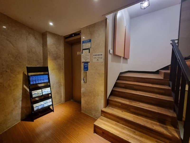 Hound Hotel Seomyeon - Bumcheon — recepcion & lobby
