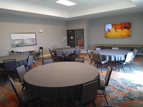 Holiday Inn - Kansas City - Northeast by IHG — photo 8