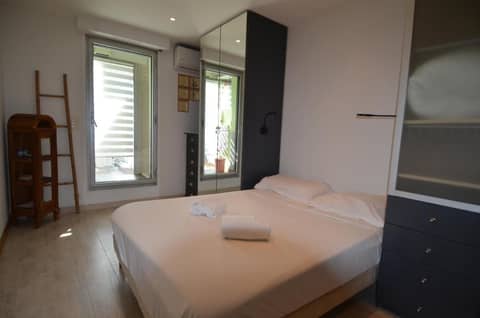 Appartement 6 personnes avec Terrasse et Jacuzzi plein cœur centre-ville quartier du Port de Nice — photo 5