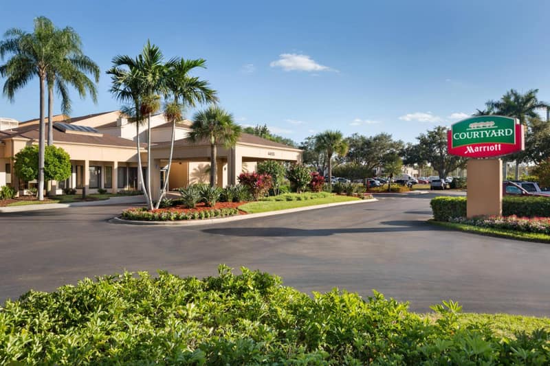 Courtyard by Marriott Fort Myers Cape Coral — building