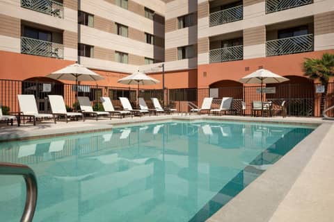 Courtyard by Marriott Scottsdale Old Town — recepcion & lobby