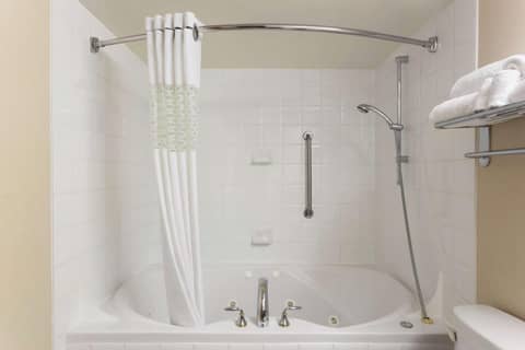 Hampton Inn & Suites, by Hilton - Vancouver Downtown — photo 3