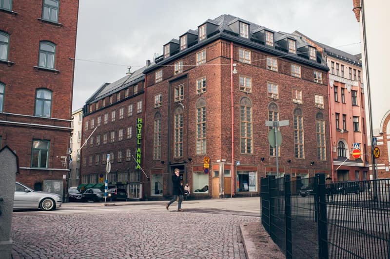 Hotel Anna — building