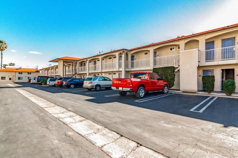Motel 6-Anaheim, CA — building