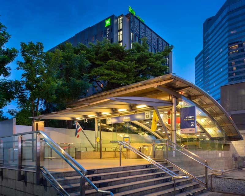 ibis Styles Bangkok Ratchada — building