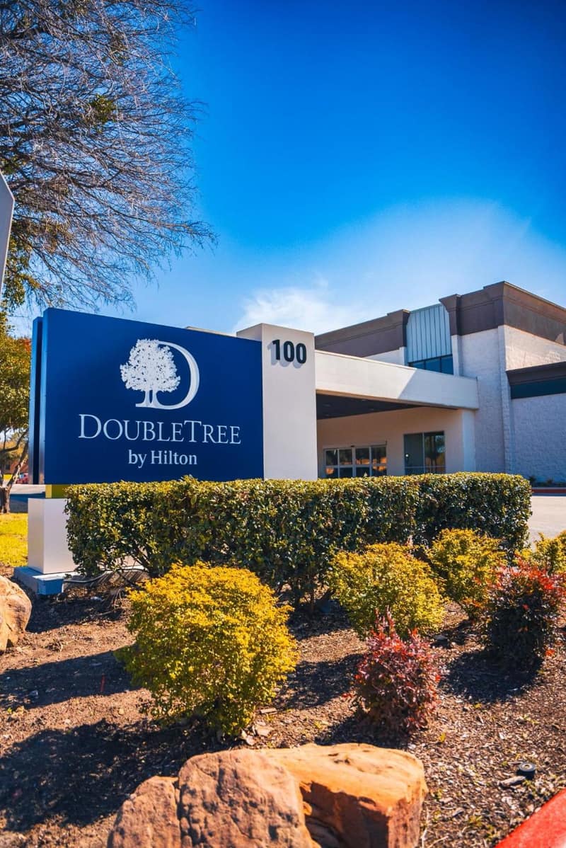 Doubletree By Hilton Fort Worth South — building