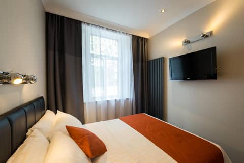 Adria Hotel — hotel room