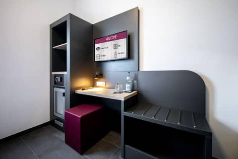SMARTY Airport Cologne Hotel - KONTAKTLOSER SELF CHECK-IN — photo 5