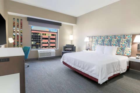 Hampton Inn & Suites Pittsburgh Downtown — photo 6