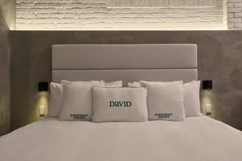 David Hotel — bedroom