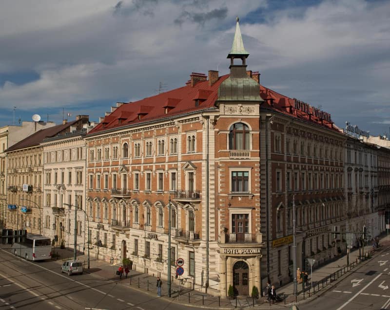 Hotel Polonia — building