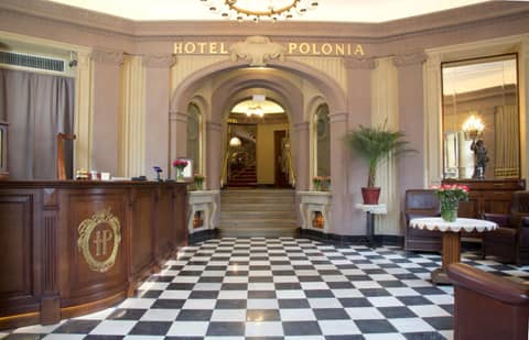 Hotel Polonia — recepcion & lobby