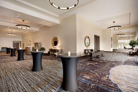 Embassy Suites By Hilton San Antonio Landmark — photo 5