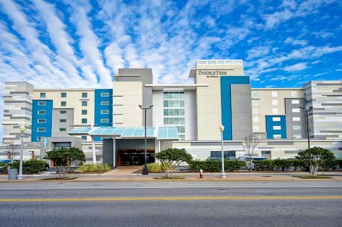 DoubleTree by Hilton Oceanfront Virginia Beach — photo 9