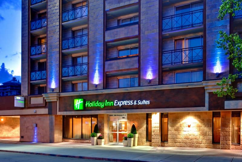 Holiday Inn Express and Suites Calgary by IHG — building