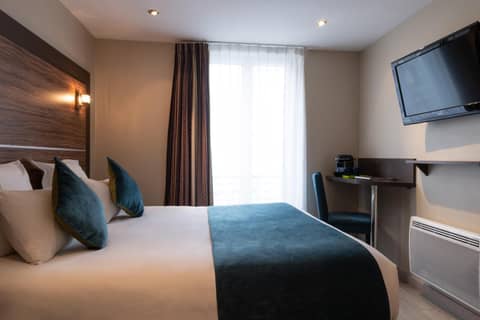 Hotel Apolonia Paris Montmartre; Sure Hotel Collection by Best Western — photo 9
