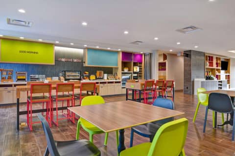 Home2 Suites by Hilton, Sarasota I-75 Bee Ridge, Fl — photo 3