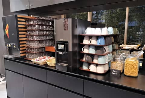 ibis Bucharest Politehnica — dining