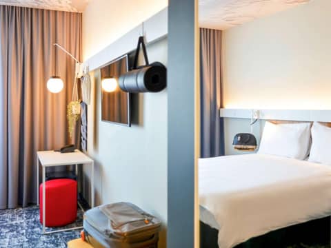 ibis Bucharest Politehnica — hotel room