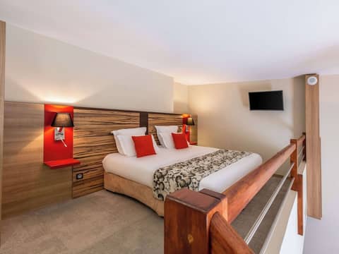 Aparthotel Adagio Lyon Patio Confluence — hotel room