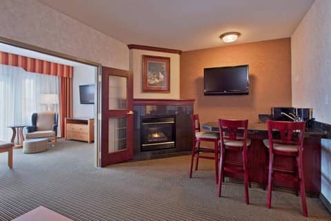 Holiday Inn Express Calgary South by IHG — photo 3