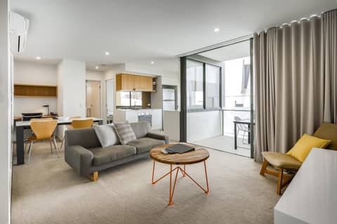 Vine Apartments South Brisbane — hotel room