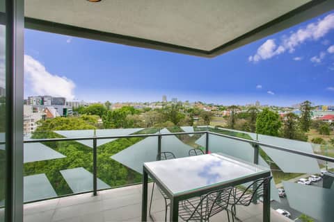 Vine Apartments South Brisbane — balance & terrace