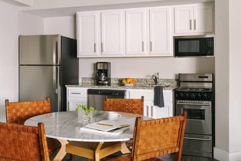 Global Luxury Suites at Georgetown — photo 4