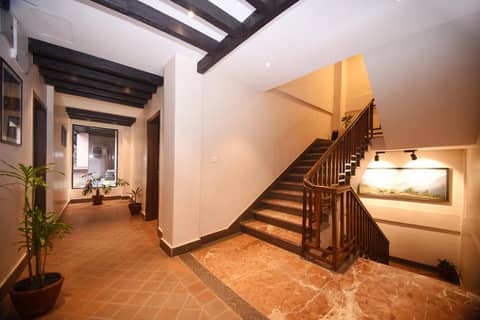 Skye Inn Kathmandu — recepcion & lobby