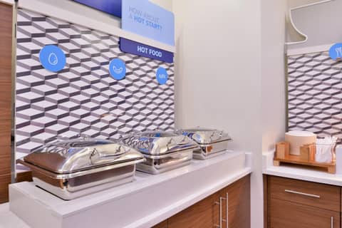 Holiday Inn Express New Orleans - Arts District by IHG — photo 2