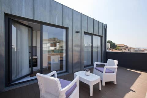 Signature Apartments Santa Catarina — balance & terrace