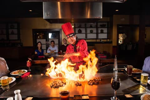 Mai Hana Hotel and Suites I Drive-Theme Parks — dining