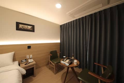 Harbor Hotel — photo 3