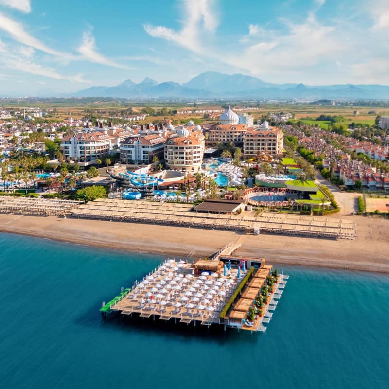 Kirman Belazur Resort & Spa — building