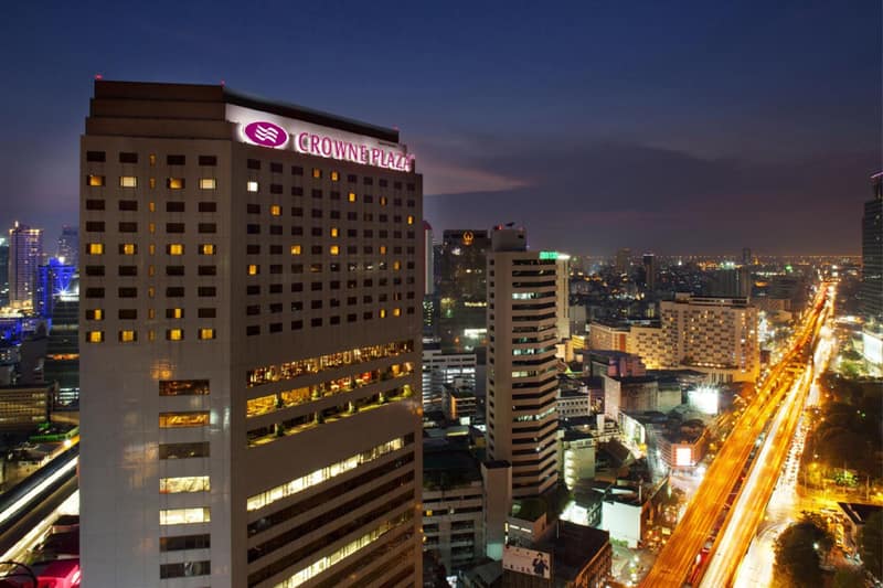 Crowne Plaza Bangkok Lumpini Park by IHG — building