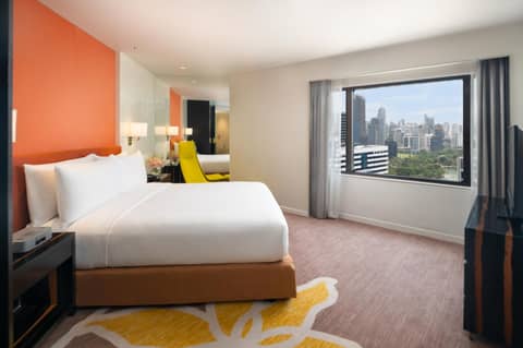 Crowne Plaza Bangkok Lumpini Park by IHG — photo 9