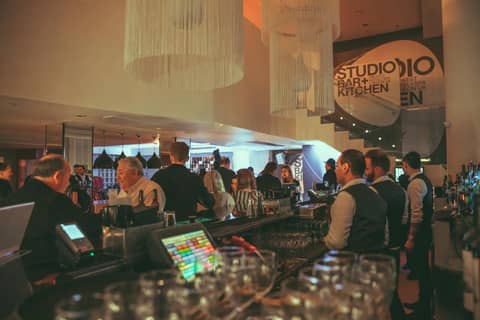 K West Hotel & Spa — bar