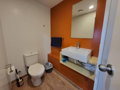 Empire Apartments — photo 6