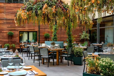 Vincci Soho — dining