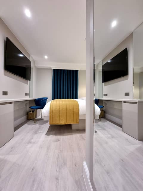NOX Edgware Road — hotel room